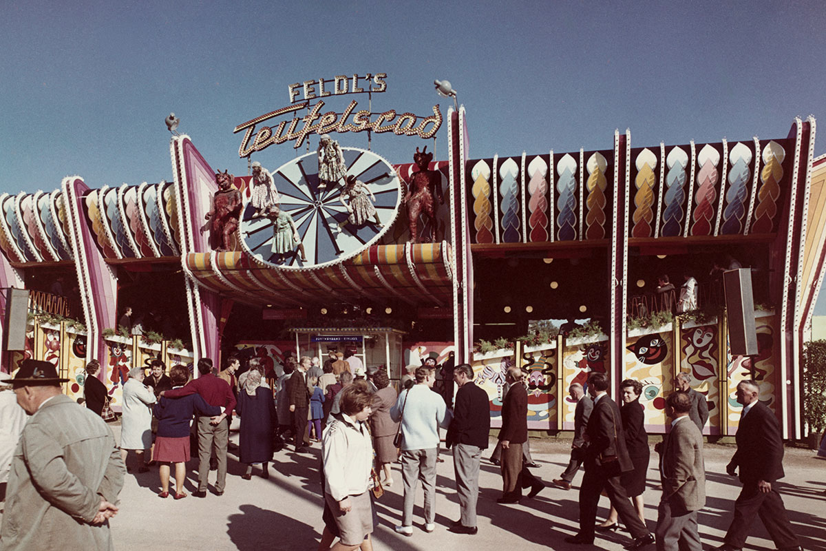 Historische Aufnahme des Teufelsrads auf dem Oktoberfest
